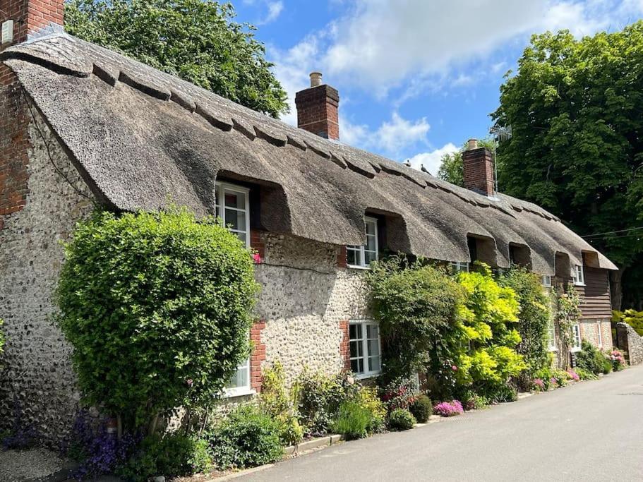 Little Thatch Cottage - Cerne Abbas, Dorset Eksteriør bilde