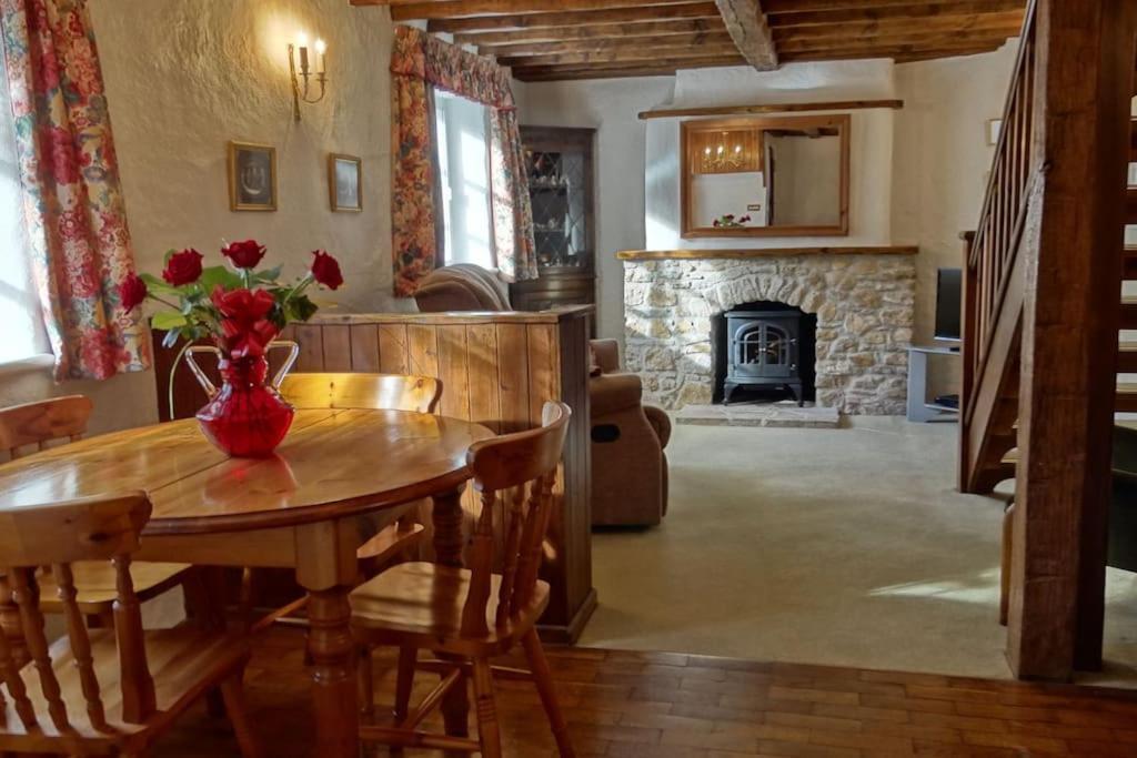 Little Thatch Cottage - Cerne Abbas, Dorset Eksteriør bilde